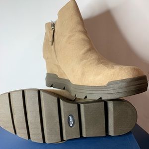 Dr. Scholl’s Riley Wedge Booties 11M